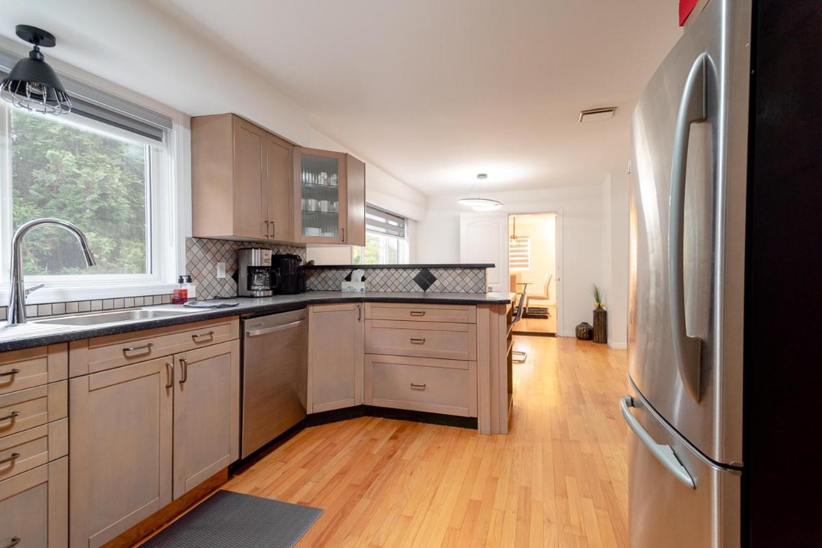Spacious & Modern By The Beach White Rock Eksteriør bilde