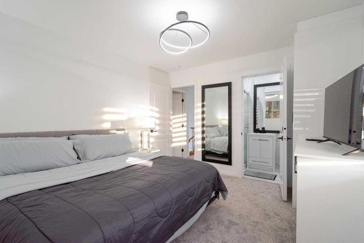 Spacious & Modern By The Beach White Rock Eksteriør bilde