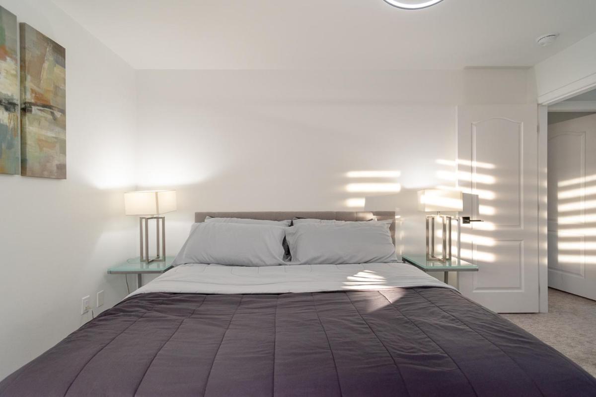Spacious & Modern By The Beach White Rock Eksteriør bilde